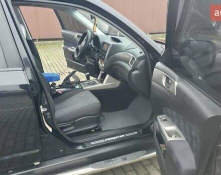 Чорний Субару Forester, об'ємом двигуна 1.99 л та пробігом 172 тис. км за 9999 $, фото 27 на Automoto.ua