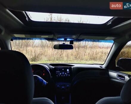 Черный Субару Форестер, объемом двигателя 2 л и пробегом 220 тыс. км за 8000 $, фото 8 на Automoto.ua