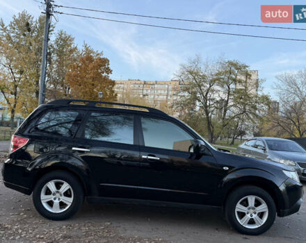 Черный Субару Форестер, объемом двигателя 1.99 л и пробегом 178 тыс. км за 8700 $, фото 7 на Automoto.ua