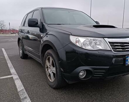 Черный Субару Форестер, объемом двигателя 2 л и пробегом 270 тыс. км за 8250 $, фото 6 на Automoto.ua