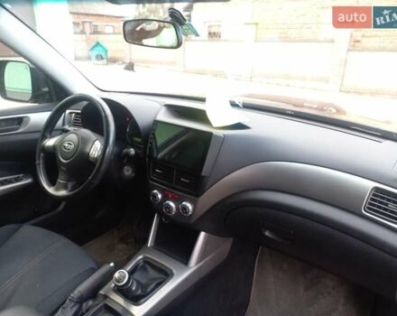 Черный Субару Форестер, объемом двигателя 2 л и пробегом 260 тыс. км за 6500 $, фото 5 на Automoto.ua