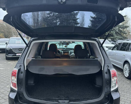 Черный Субару Форестер, объемом двигателя 1.99 л и пробегом 180 тыс. км за 7200 $, фото 7 на Automoto.ua