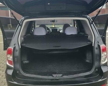 Чорний Субару Forester, об'ємом двигуна 1.99 л та пробігом 172 тис. км за 9999 $, фото 12 на Automoto.ua