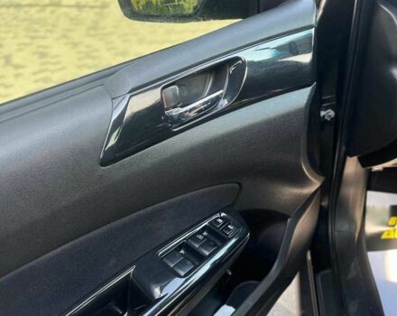 Черный Субару Форестер, объемом двигателя 2.5 л и пробегом 230 тыс. км за 7700 $, фото 8 на Automoto.ua