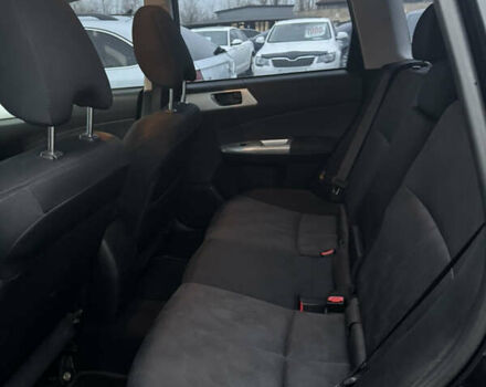 Черный Субару Форестер, объемом двигателя 1.99 л и пробегом 180 тыс. км за 7200 $, фото 13 на Automoto.ua