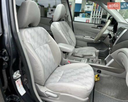 Черный Субару Форестер, объемом двигателя 2.5 л и пробегом 271 тыс. км за 7450 $, фото 73 на Automoto.ua