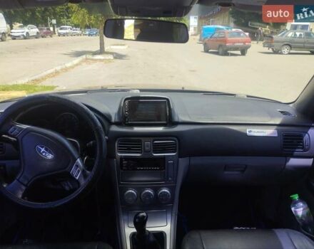 Черный Субару Форестер, объемом двигателя 1.99 л и пробегом 270 тыс. км за 7100 $, фото 5 на Automoto.ua