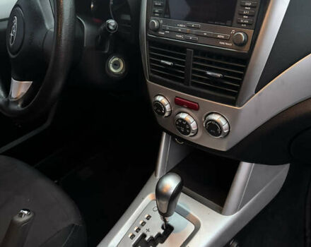 Черный Субару Форестер, объемом двигателя 1.99 л и пробегом 180 тыс. км за 7200 $, фото 10 на Automoto.ua