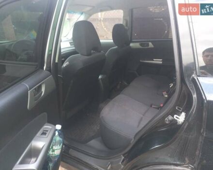 Черный Субару Форестер, объемом двигателя 2 л и пробегом 260 тыс. км за 6500 $, фото 10 на Automoto.ua