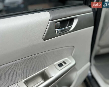 Черный Субару Форестер, объемом двигателя 2.5 л и пробегом 271 тыс. км за 7450 $, фото 62 на Automoto.ua