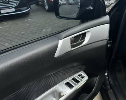 Черный Субару Форестер, объемом двигателя 1.99 л и пробегом 180 тыс. км за 7200 $, фото 5 на Automoto.ua