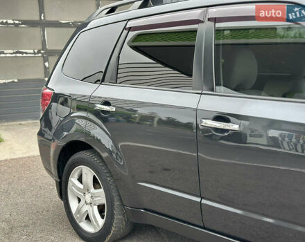 Черный Субару Форестер, объемом двигателя 2.5 л и пробегом 271 тыс. км за 7450 $, фото 8 на Automoto.ua