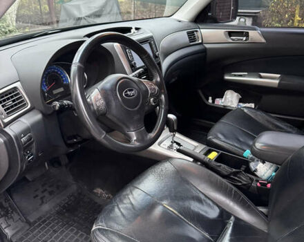 Черный Субару Форестер, объемом двигателя 2.5 л и пробегом 370 тыс. км за 8750 $, фото 6 на Automoto.ua