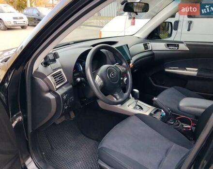 Черный Субару Форестер, объемом двигателя 2.46 л и пробегом 97 тыс. км за 8400 $, фото 5 на Automoto.ua