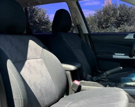 Чорний Субару Forester, об'ємом двигуна 2 л та пробігом 40 тис. км за 14190 $, фото 8 на Automoto.ua