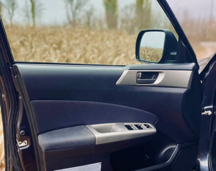 Черный Субару Форестер, объемом двигателя 2 л и пробегом 300 тыс. км за 5150 $, фото 12 на Automoto.ua