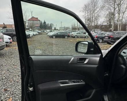 Черный Субару Форестер, объемом двигателя 1.99 л и пробегом 225 тыс. км за 9300 $, фото 18 на Automoto.ua