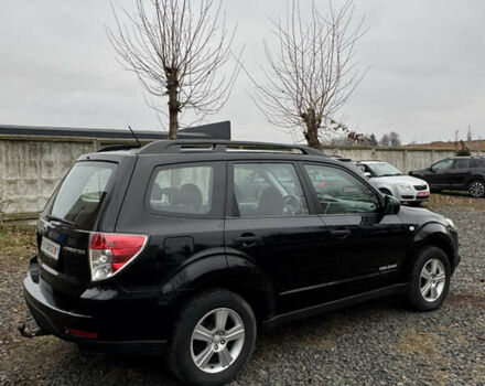 Черный Субару Форестер, объемом двигателя 1.99 л и пробегом 225 тыс. км за 9300 $, фото 10 на Automoto.ua
