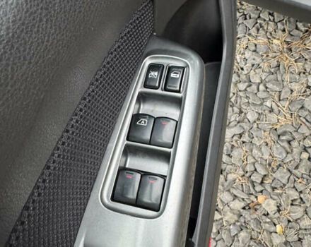 Черный Субару Форестер, объемом двигателя 1.99 л и пробегом 225 тыс. км за 9300 $, фото 13 на Automoto.ua