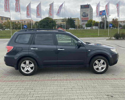 Черный Субару Форестер, объемом двигателя 2 л и пробегом 300 тыс. км за 6200 $, фото 2 на Automoto.ua