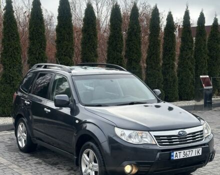 Черный Субару Форестер, объемом двигателя 2 л и пробегом 330 тыс. км за 7600 $, фото 1 на Automoto.ua