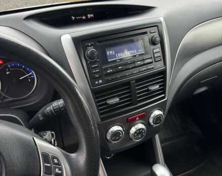 Черный Субару Форестер, объемом двигателя 1.99 л и пробегом 225 тыс. км за 9300 $, фото 19 на Automoto.ua