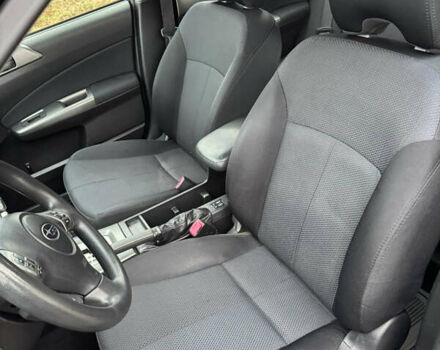 Черный Субару Форестер, объемом двигателя 1.99 л и пробегом 225 тыс. км за 9300 $, фото 30 на Automoto.ua