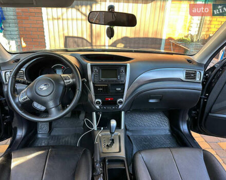 Чорний Субару Forester, об'ємом двигуна 1.99 л та пробігом 183 тис. км за 12000 $, фото 5 на Automoto.ua