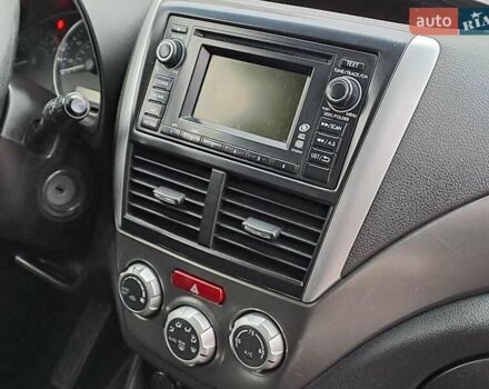 Черный Субару Форестер, объемом двигателя 2.5 л и пробегом 157 тыс. км за 9440 $, фото 12 на Automoto.ua