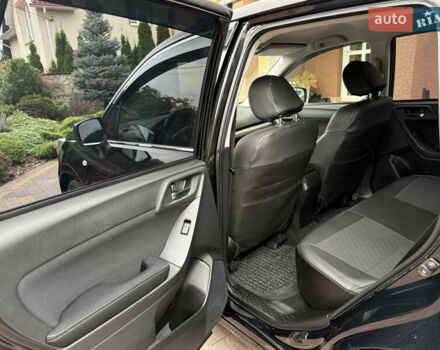 Чорний Субару Forester, об'ємом двигуна 2 л та пробігом 181 тис. км за 10537 $, фото 32 на Automoto.ua