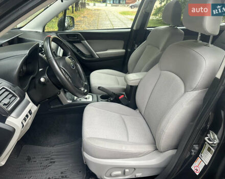 Чорний Субару Forester, об'ємом двигуна 2.5 л та пробігом 219 тис. км за 12000 $, фото 17 на Automoto.ua