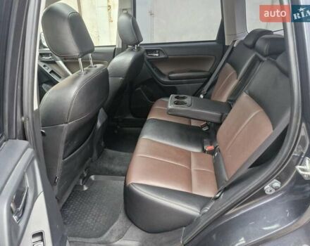 Чорний Субару Forester, об'ємом двигуна 1.96 л та пробігом 211 тис. км за 13900 $, фото 5 на Automoto.ua