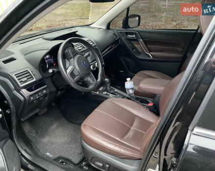 Черный Субару Форестер, объемом двигателя 2 л и пробегом 138 тыс. км за 16200 $, фото 6 на Automoto.ua