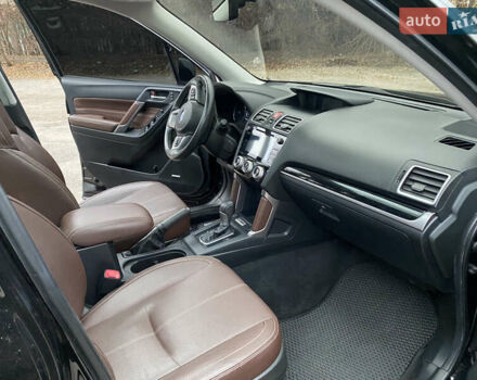 Черный Субару Форестер, объемом двигателя 2 л и пробегом 138 тыс. км за 16200 $, фото 7 на Automoto.ua