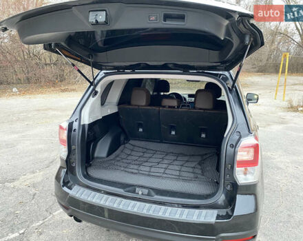 Черный Субару Форестер, объемом двигателя 2 л и пробегом 138 тыс. км за 16200 $, фото 10 на Automoto.ua