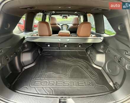 Черный Субару Форестер, объемом двигателя 2.5 л и пробегом 21 тыс. км за 32490 $, фото 24 на Automoto.ua