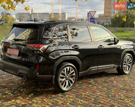 Черный Субару Форестер, объемом двигателя 2.5 л и пробегом 21 тыс. км за 32490 $, фото 2 на Automoto.ua