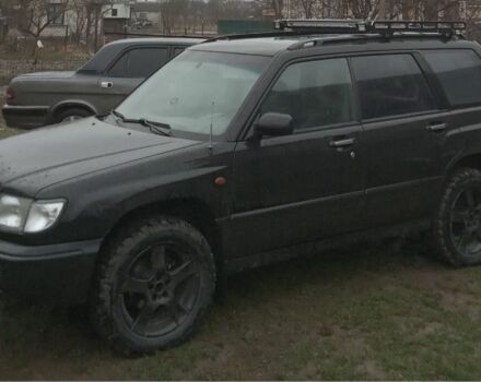 Чорний Субару Forester, об'ємом двигуна 2 л та пробігом 300 тис. км за 4751 $, фото 2 на Automoto.ua