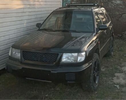 Чорний Субару Forester, об'ємом двигуна 2 л та пробігом 300 тис. км за 4751 $, фото 1 на Automoto.ua