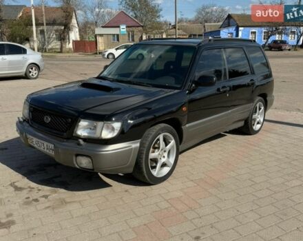 Чорний Субару Forester, об'ємом двигуна 2 л та пробігом 302 тис. км за 4000 $, фото 1 на Automoto.ua