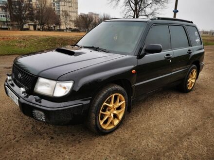 Чорний Субару Forester, об'ємом двигуна 2 л та пробігом 300 тис. км за 4178 $, фото 1 на Automoto.ua