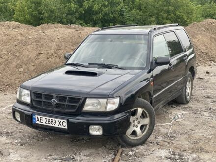 Субару Форестер 1999 в Днепре (Днепропетровске) на Automoto.ua Черный Субару Форестер, объемом двигателя 2 л и пробегом 300 тыс. км за 3800 $, фото 1 на Automoto.ua