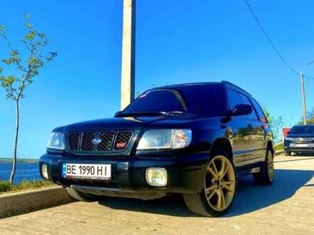 Чорний Субару Forester, об'ємом двигуна 2 л та пробігом 220 тис. км за 6000 $, фото 1 на Automoto.ua