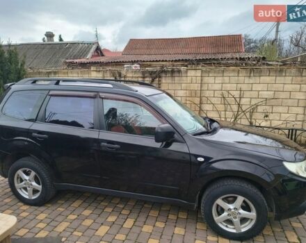Черный Субару Форестер, объемом двигателя 1.99 л и пробегом 254 тыс. км за 7700 $, фото 1 на Automoto.ua
