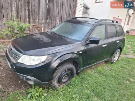 Чорний Субару Forester, об'ємом двигуна 2 л та пробігом 230 тис. км за 4000 $, фото 1 на Automoto.ua