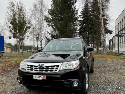 Черный Субару Форестер, объемом двигателя 1.99 л и пробегом 225 тыс. км за 9300 $, фото 1 на Automoto.ua