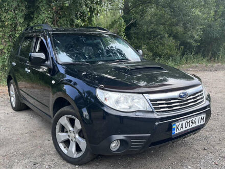 Черный Субару Форестер, объемом двигателя 2.46 л и пробегом 345 тыс. км за 7999 $, фото 1 на Automoto.ua