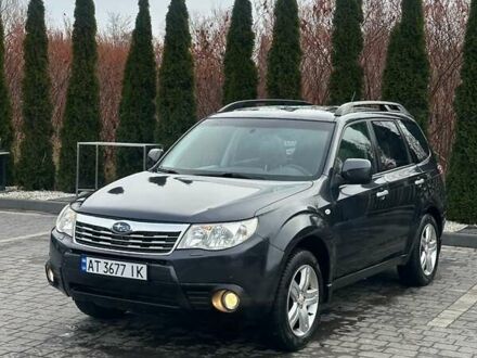 Черный Субару Форестер, объемом двигателя 1.99 л и пробегом 330 тыс. км за 7600 $, фото 1 на Automoto.ua