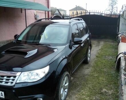 Чорний Субару Forester, об'ємом двигуна 2 л та пробігом 280 тис. км за 11000 $, фото 1 на Automoto.ua