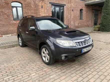 Чорний Субару Forester, об'ємом двигуна 2 л та пробігом 250 тис. км за 8900 $, фото 1 на Automoto.ua